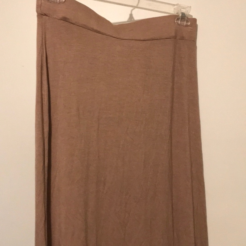 Double Take tan skirt